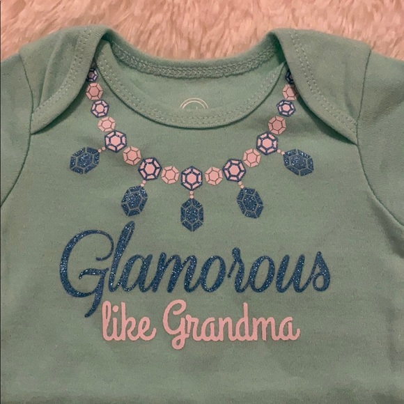 New “Glamorous like Grandma” printed Onesie - Picture 2 of 3